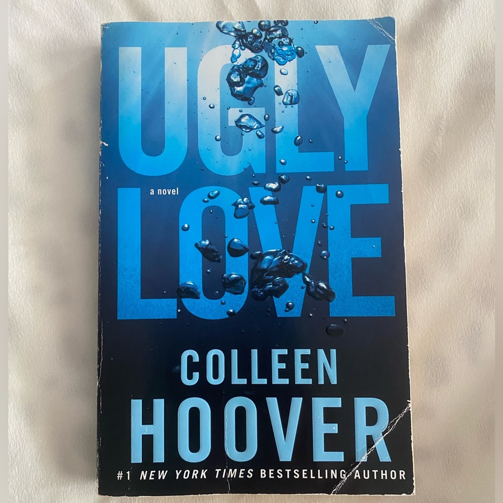 Colleen Hoover: Ugly Love